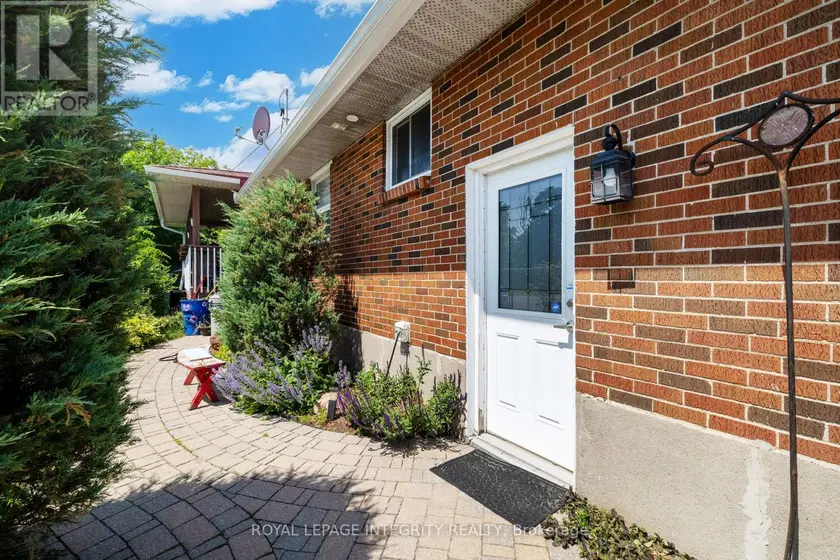Other at 924 REX AVENUE, Ottawa
