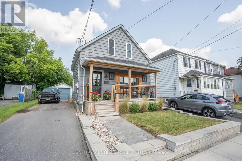 Detached at 813 YORK STREET, Cornwall