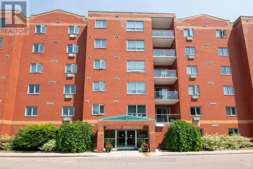 Apartment at 405 - 77 BASELINE ROAD, London South