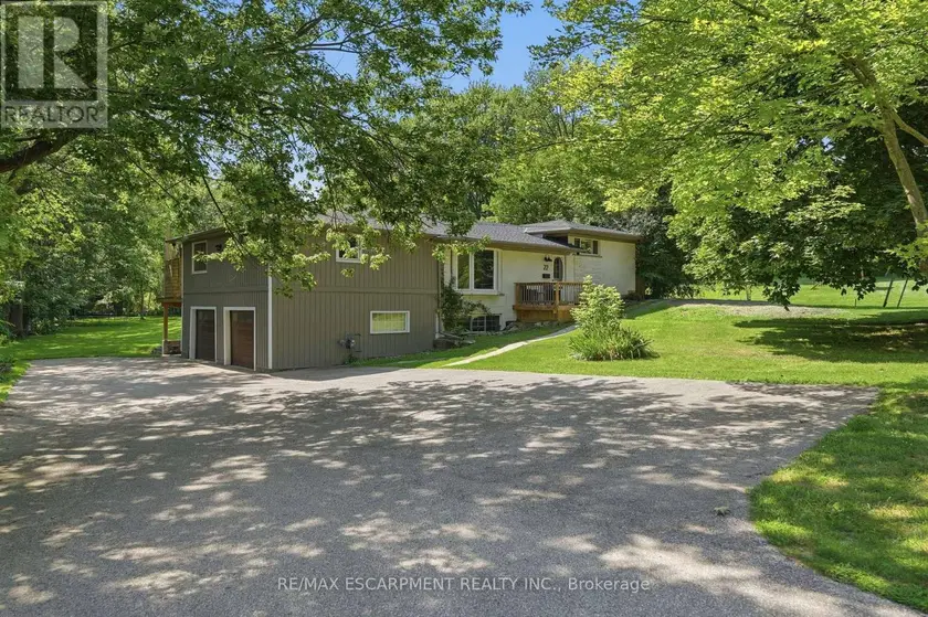 Semi-Detached/Link at 22 ROSEBOUGH STREET, Hamilton