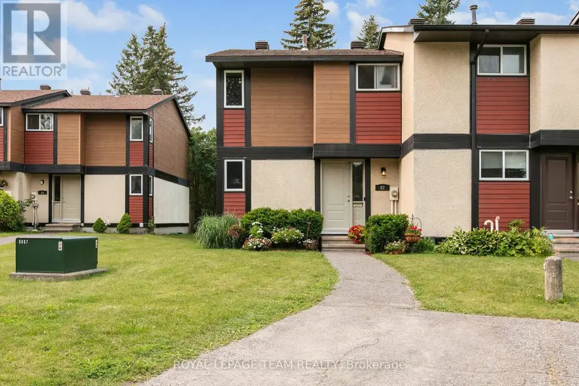 Townhouse at 68 - 82 MCCLINTOCK WAY, Ottawa