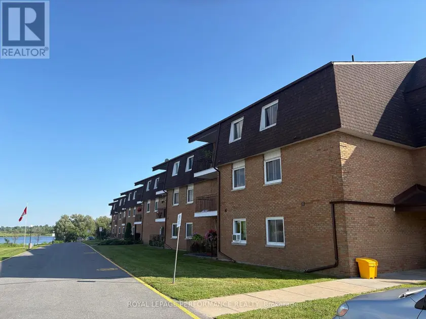 Apartment at 209 - 220 KENYON STREET W, North Glengarry