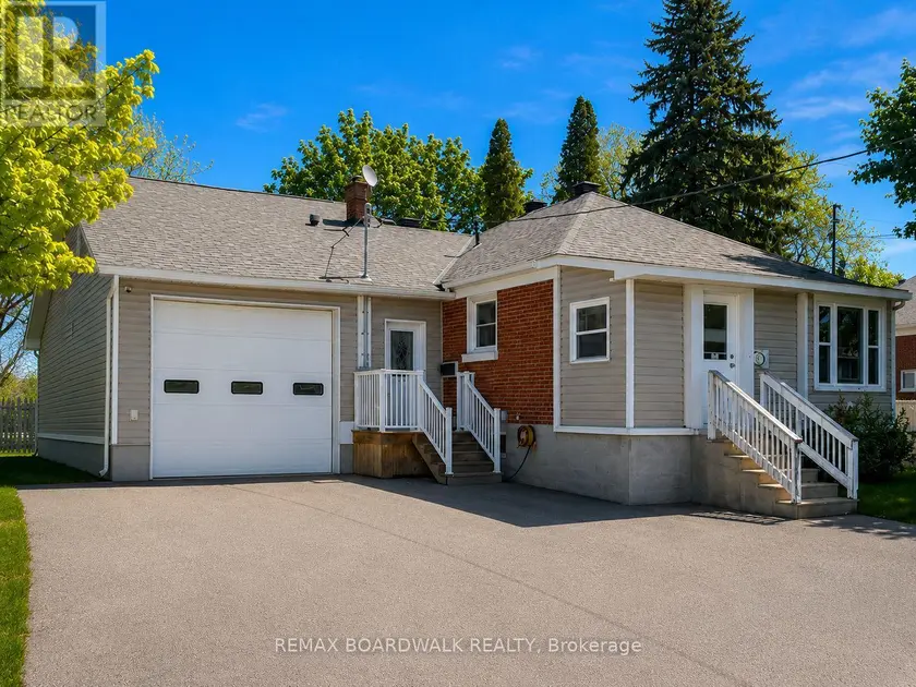 Detached at 39 CONDIE STREET, Smiths Falls