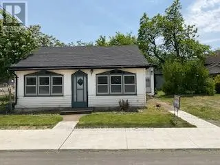 Detached at 18 PHELPS STREET, St. Catharines