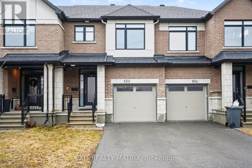 Townhouse at 656 PUTNEY CRESCENT W, Ottawa