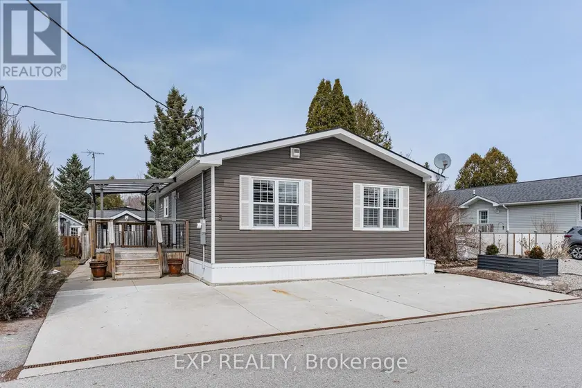 Detached at 5 ELM STREET, Puslinch