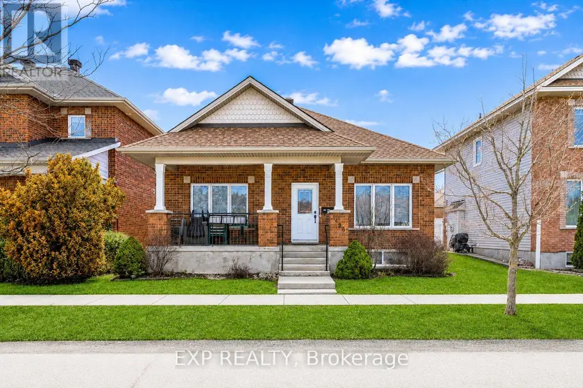 Detached at 1496 QUEENSDALE AVENUE, Ottawa