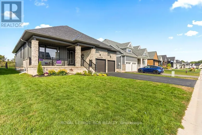Detached at 232 SNOWBERRY LANE, Georgian Bluffs
