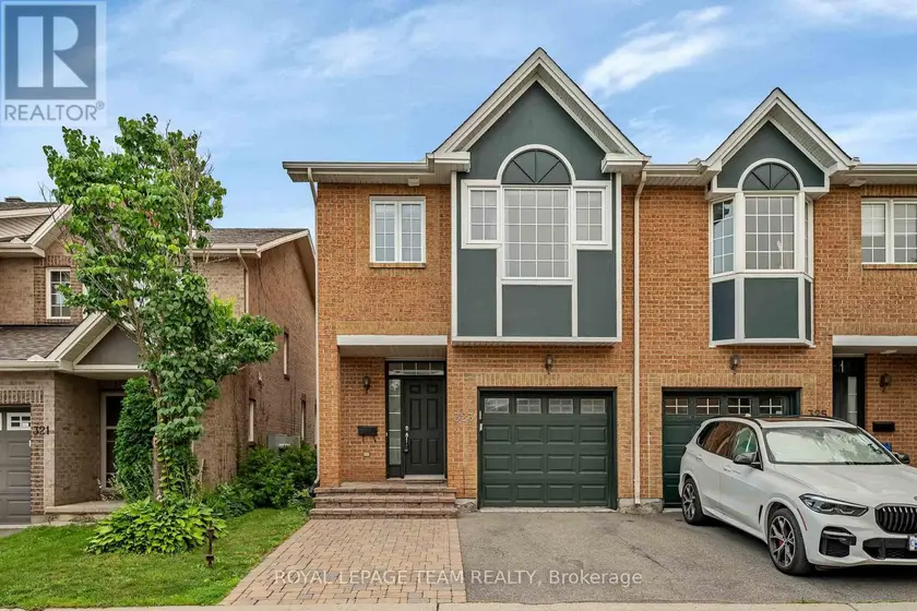 Townhouse at 323 FREEDOM PRIVATE, Ottawa