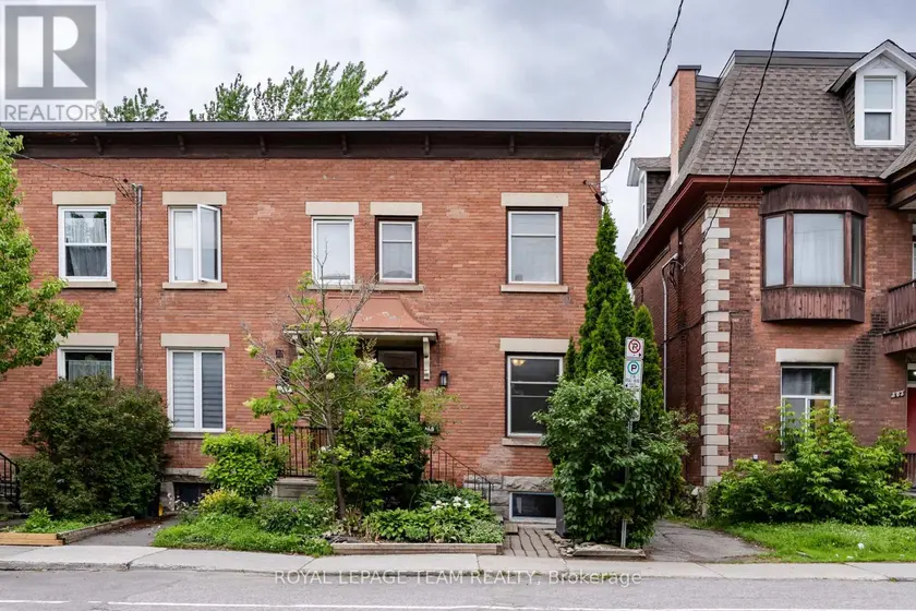 Townhouse at 301 SOMERSET STREET E, Ottawa
