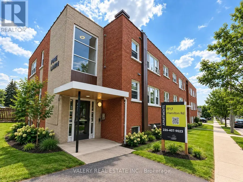Apartment at 20 - 917 HAMILTON ROAD, London