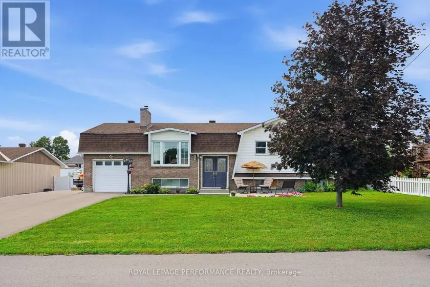 Detached at 321 SAINTE-ANNE STREET, Clarence-Rockland