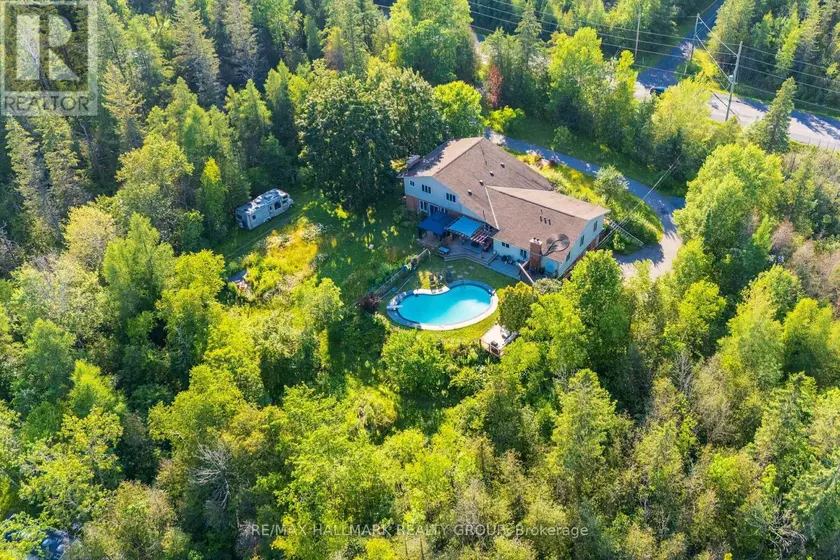 Detached at 7316 FLEWELLYN ROAD, Ottawa