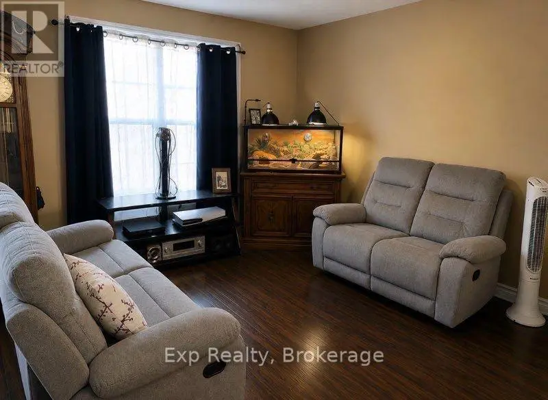 Townhouse at C - 1 CAROLINE STREET, Kawartha Lakes