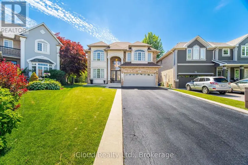 Detached at 88 SOUTHCREEK COURT, Hamilton