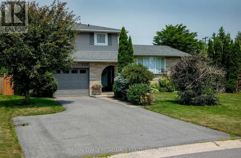 Detached at 717 LAIDLAW CRESCENT, Kingston
