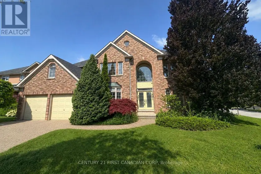 Detached at 442 AMBLESIDE DRIVE, London North