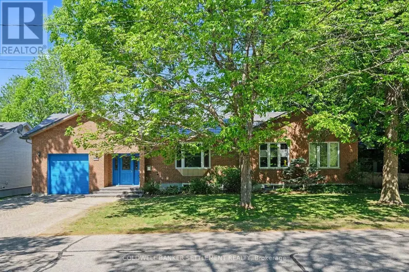 Detached at 136 CHARLOTTE STREET E, Merrickville-Wolford