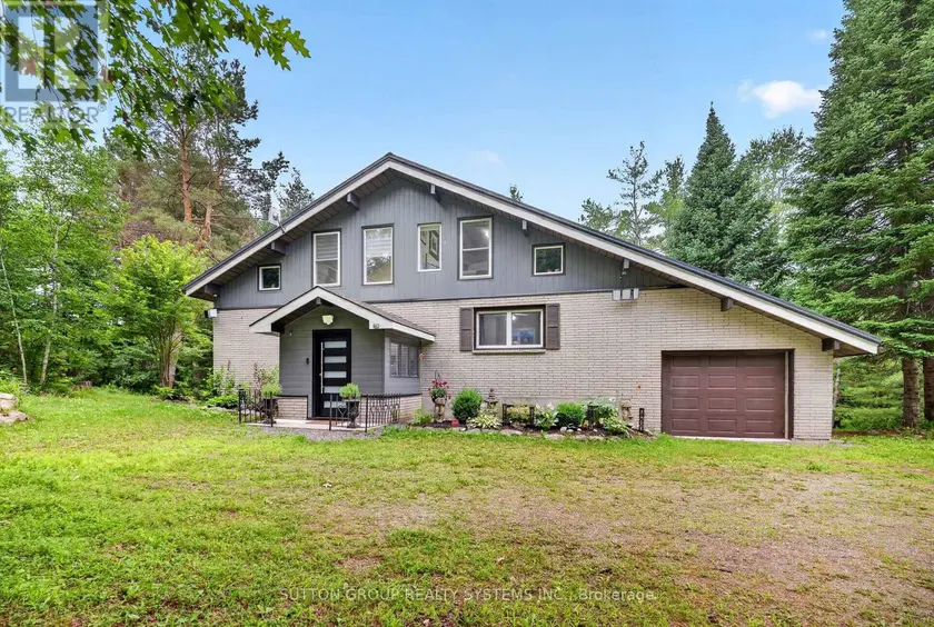Detached at 1018 WHITES ROAD, Muskoka Lakes