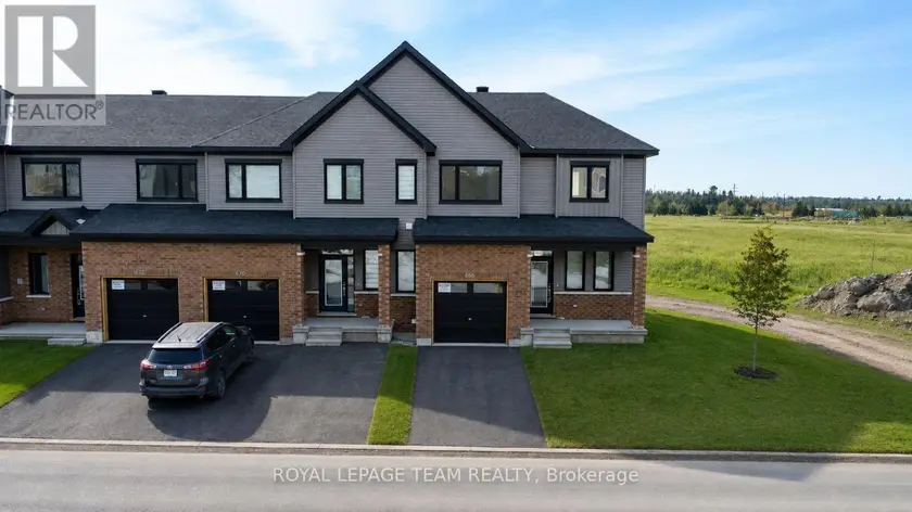 Townhouse at 668 EXPANSION ROAD, Ottawa