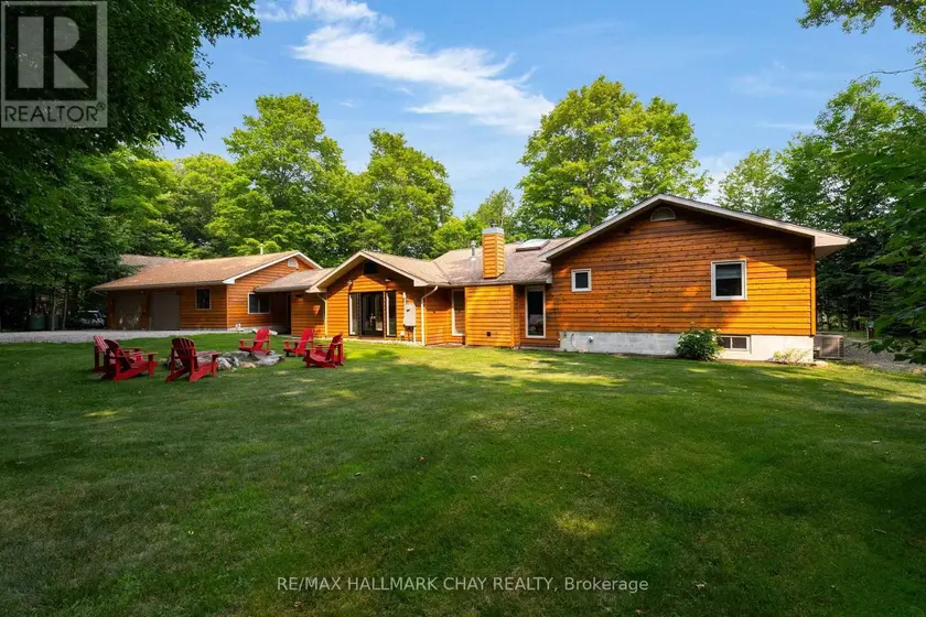 Detached at 1319 WOLF CIRCLE, Algonquin Highlands