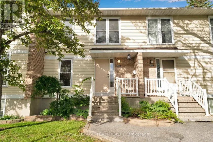 Townhouse at 282 DALEHURST DRIVE, Ottawa