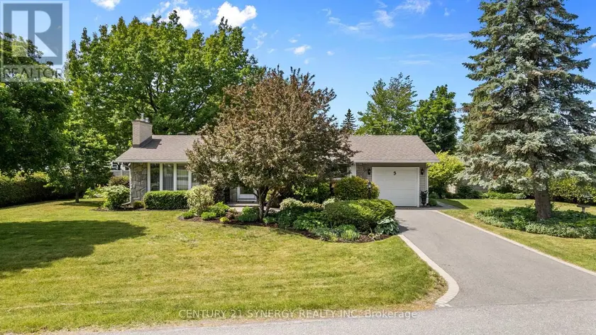 Detached at 3 AUBURN STREET, Ottawa