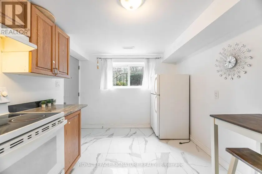 Detached at MAIN - 406 TAMARACK DRIVE, Waterloo