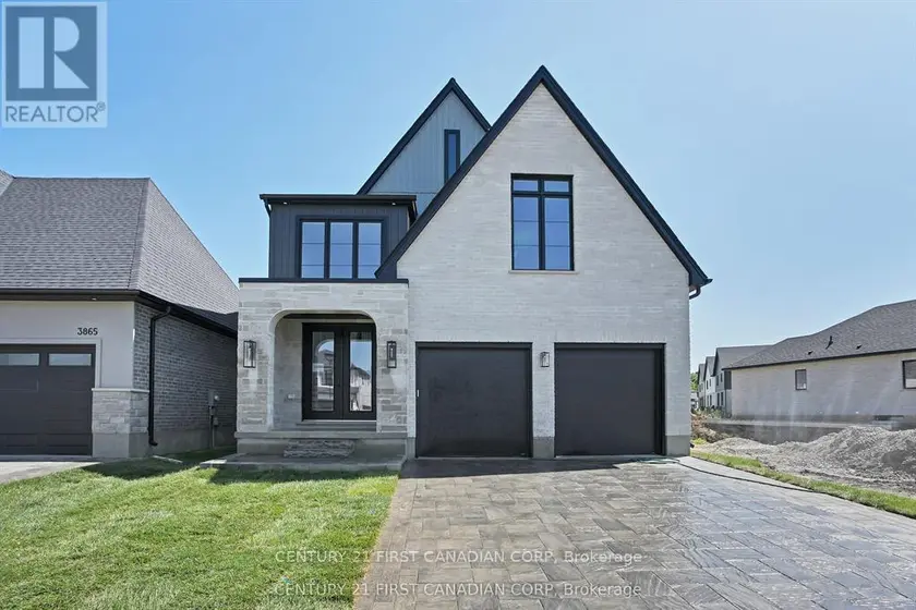Detached at LOT 104 DARWIN CRESCENT, London