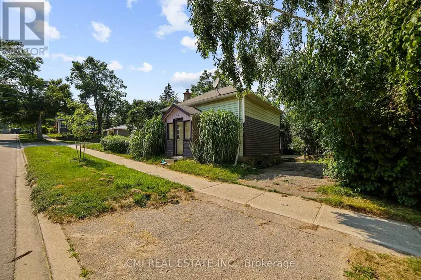 Detached at 120 SECOND AVENUE E, Shelburne