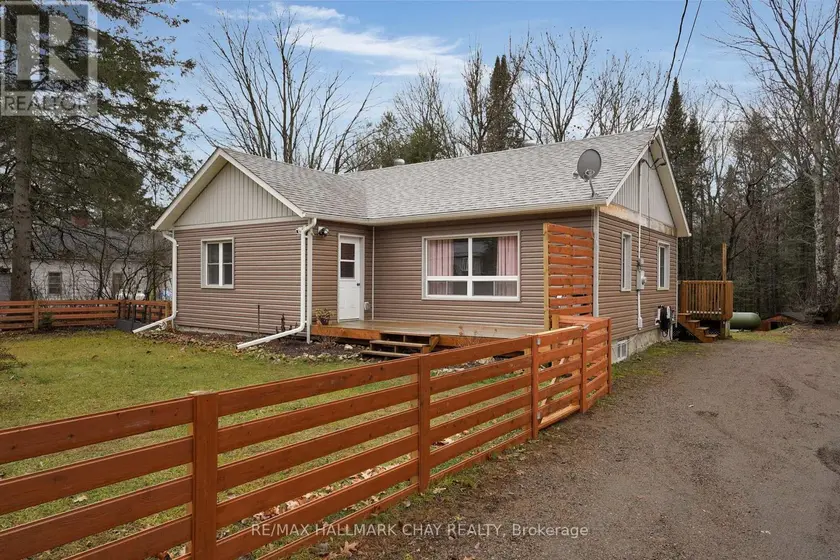 Detached at 13045 HIGHWAY 35 HIGHWAY, Minden Hills