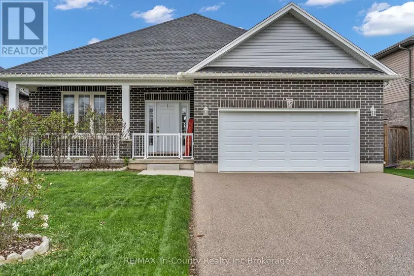 Detached at 18 CROCUS AVENUE, Tillsonburg