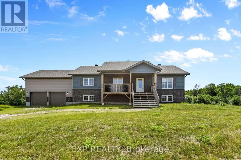 Detached at 4153 ROGER STEVENS DRIVE, Montague