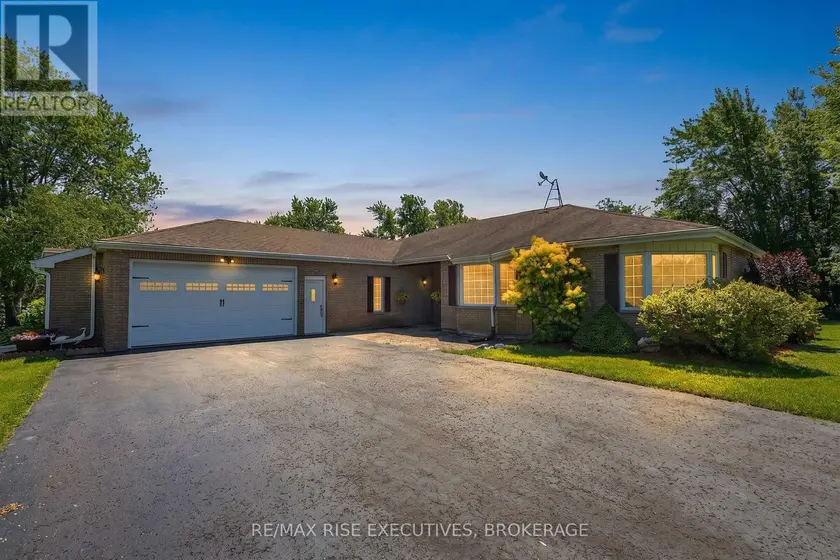 Detached at 5054 LOWER ROUND LAKE ROAD, Frontenac