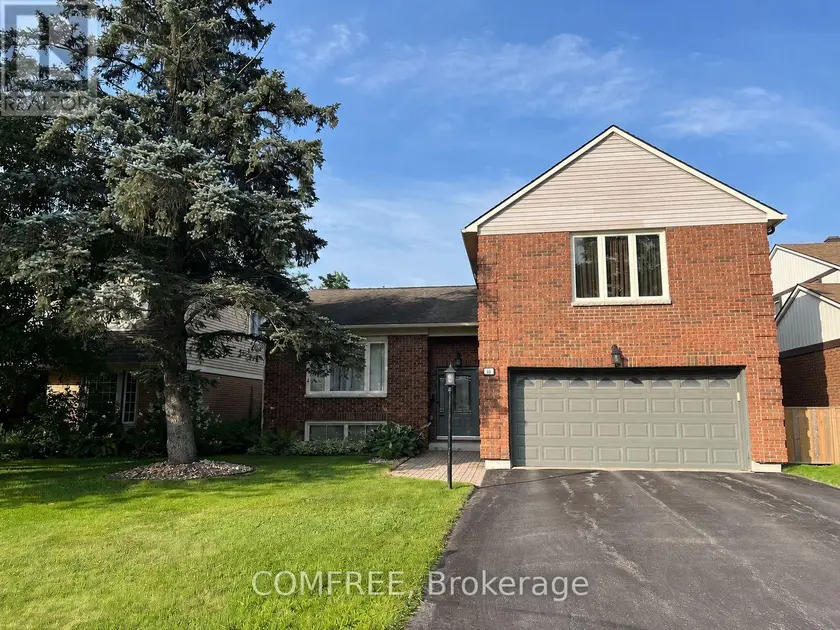 Detached at 10 TROTTING WAY, Ottawa