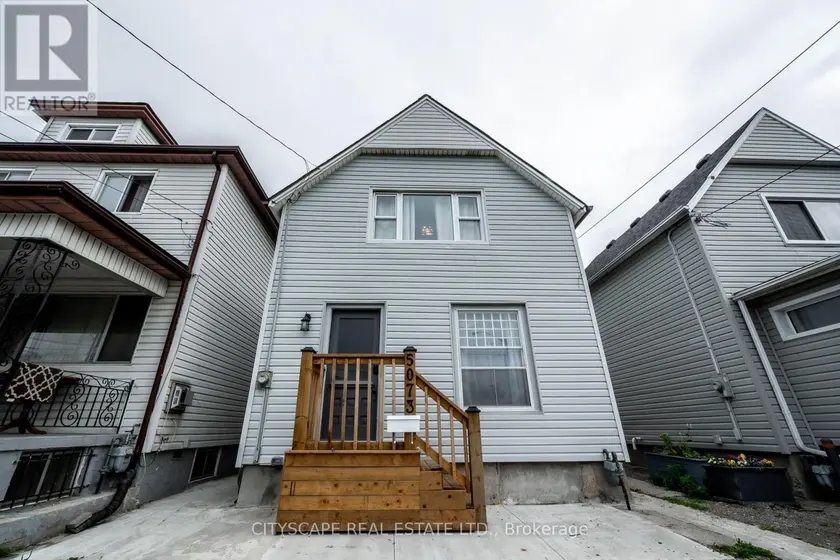 Detached at 5073 KITCHENER STREET, Niagara Falls