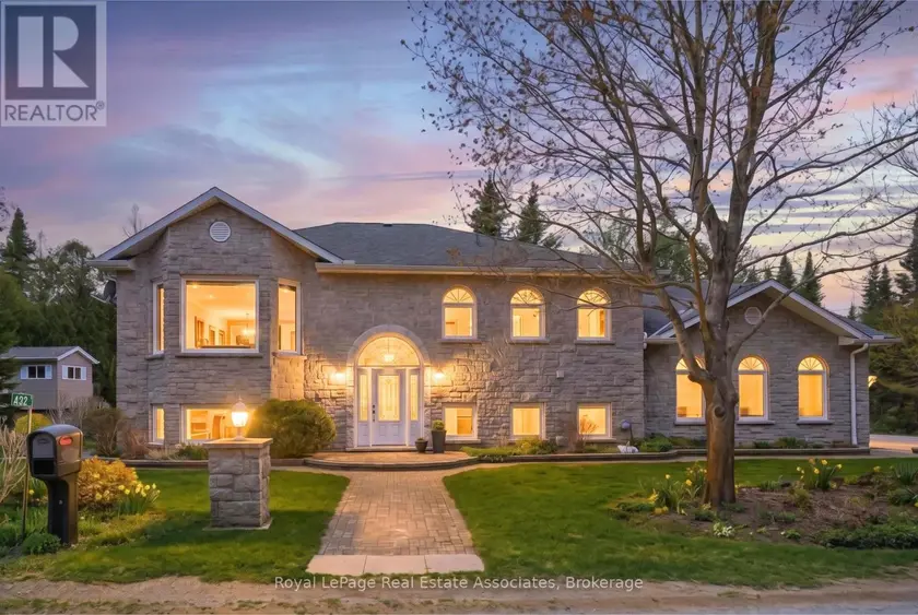 Detached at 422 THIRD AVENUE N, South Bruce Peninsula