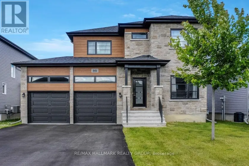 Detached at 609 MISTY STREET, Russell