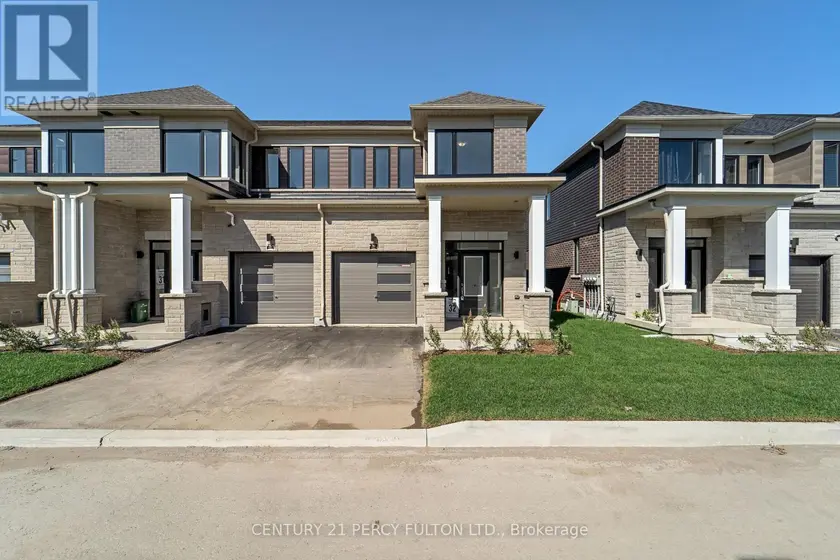 Townhouse at 39 WATTS MEWS, Kawartha Lakes