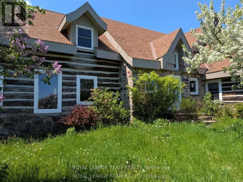 Detached at 9741 CANOE LAKE ROAD, Frontenac