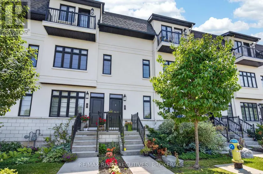 Townhouse at 201 - 1015 TERRA VERDE WAY, Kingston