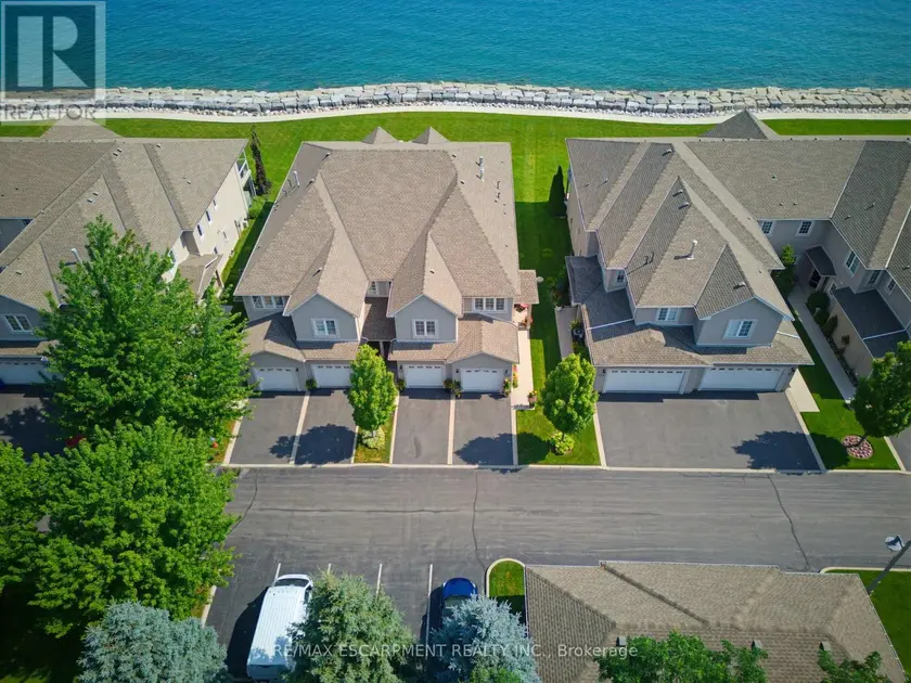 Townhouse at 15 - 484 MILLEN ROAD, Hamilton