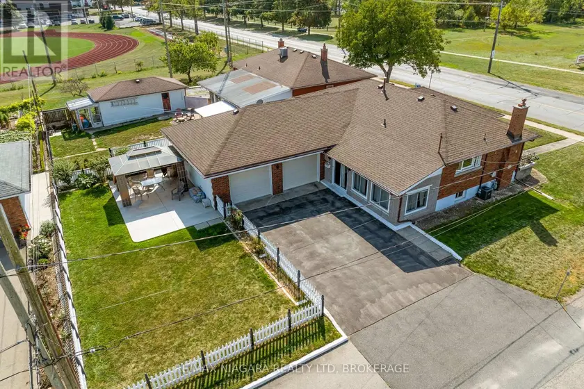 Detached at 419 STEELE STREET, Port Colborne