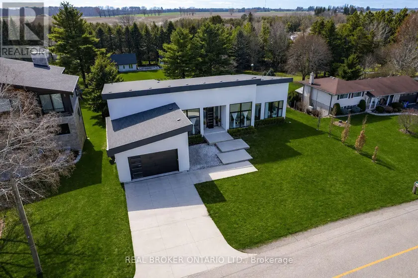 Detached at 1448 MANNHEIM ROAD, Wilmot
