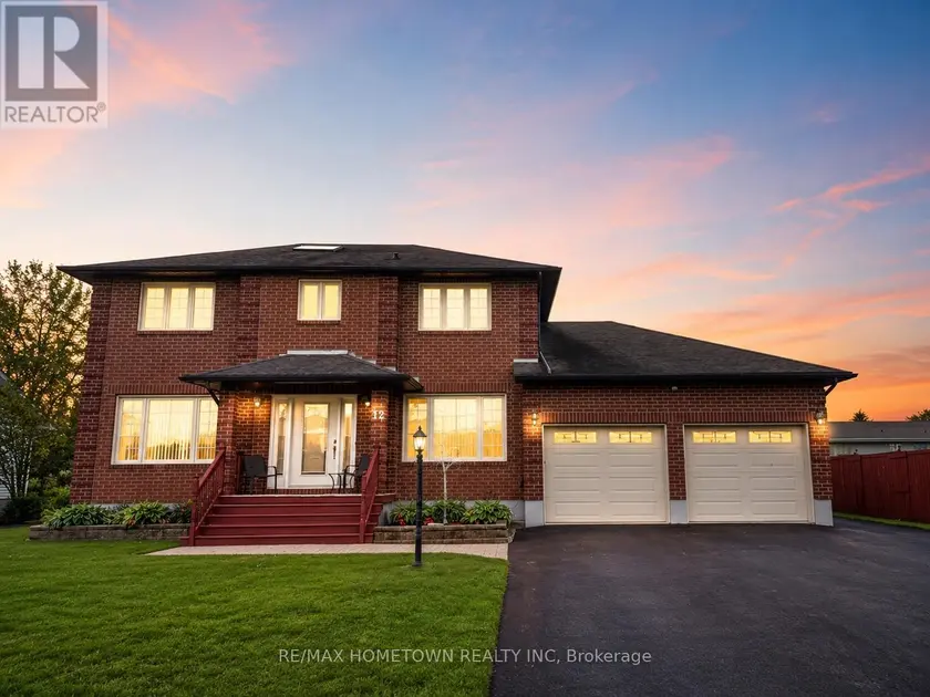 Detached at 12 FAIRHOLME DRIVE, South Dundas