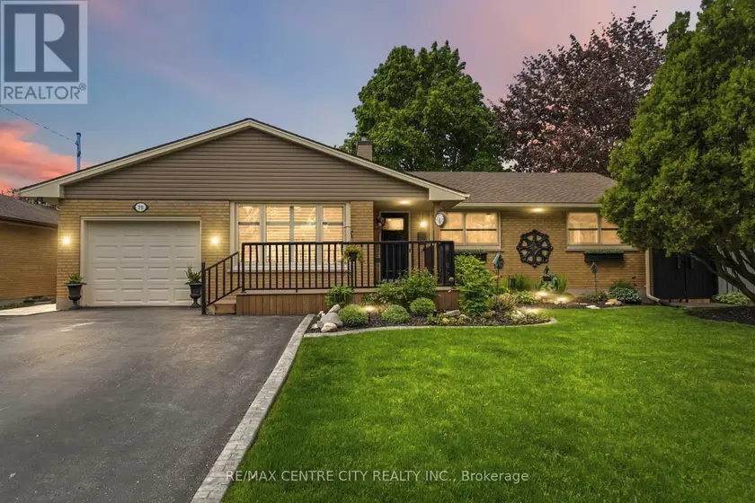 Detached at 70 BRENTWOOD CRESCENT, London North