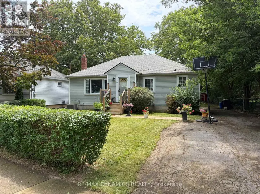 Detached at 26 BEAMER AVENUE, St. Catharines