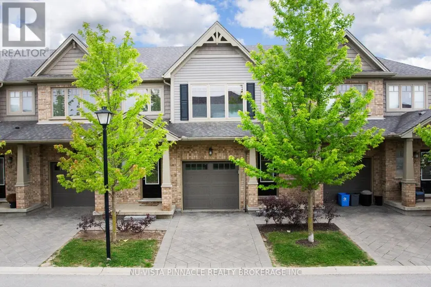 Townhouse at 11 - 1924 CEDARHOLLOW BOULEVARD, London