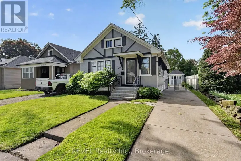 Detached at 74 ST. PATRICK STREET, St. Catharines