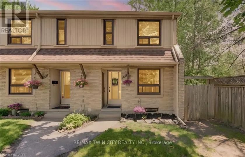 Townhouse at 22 - 280 THALER AVENUE, Kitchener